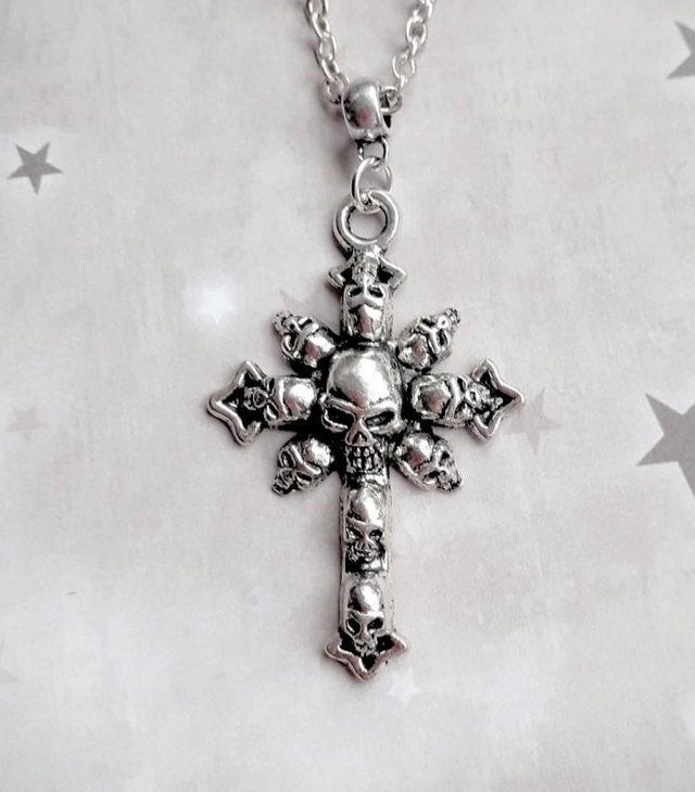 Skull Cross Necklace 