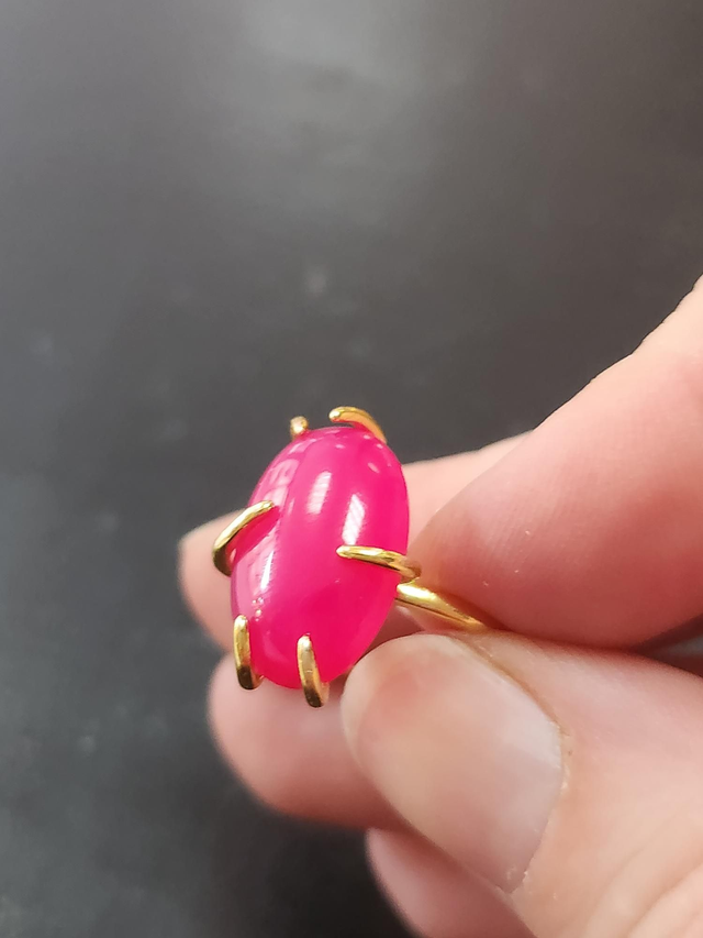 Bague réglables agate fushia sur laiton
