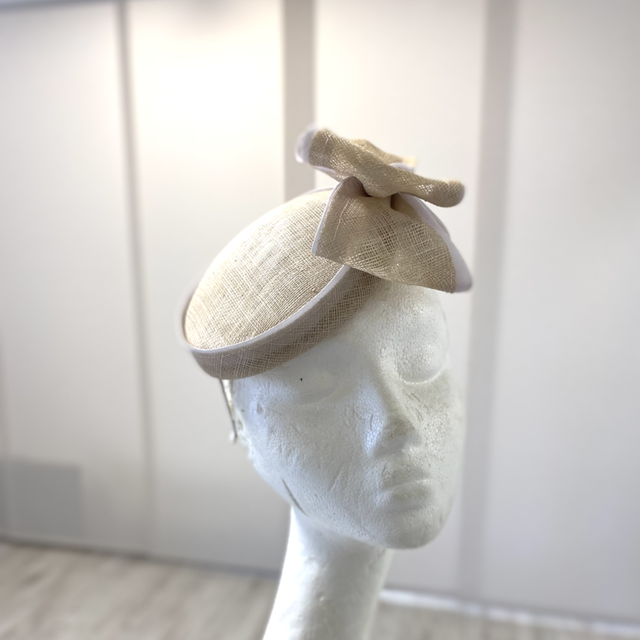 🤍Dee ivory and nude  headpiece 