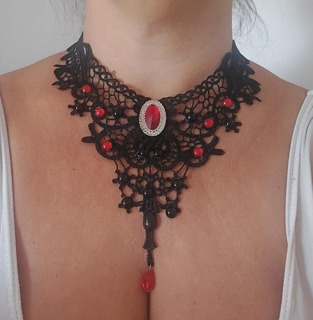 941-Collier Ras-de-cou Marquise de Maintenon Rouge