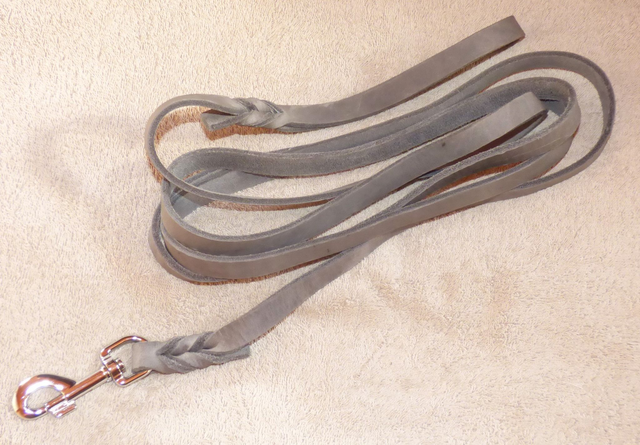 Läderkoppel "soft" i grå färg, 16mm x 300cm med pistolhake