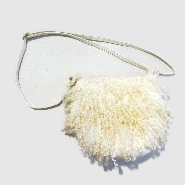 Borsa donna fatta a mano borsa a tracolla feltro lana merino bianco ecologica