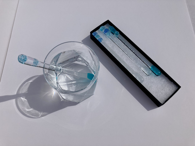 Swizzle sticks / drinks stirrers aqua
