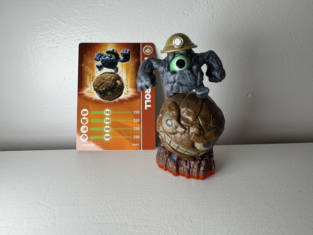 Rocky Roll - Earth - Skylanders - Trap Team