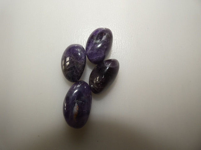Améthyste Du Brésil AA.  20mm a 30mm Pièce 