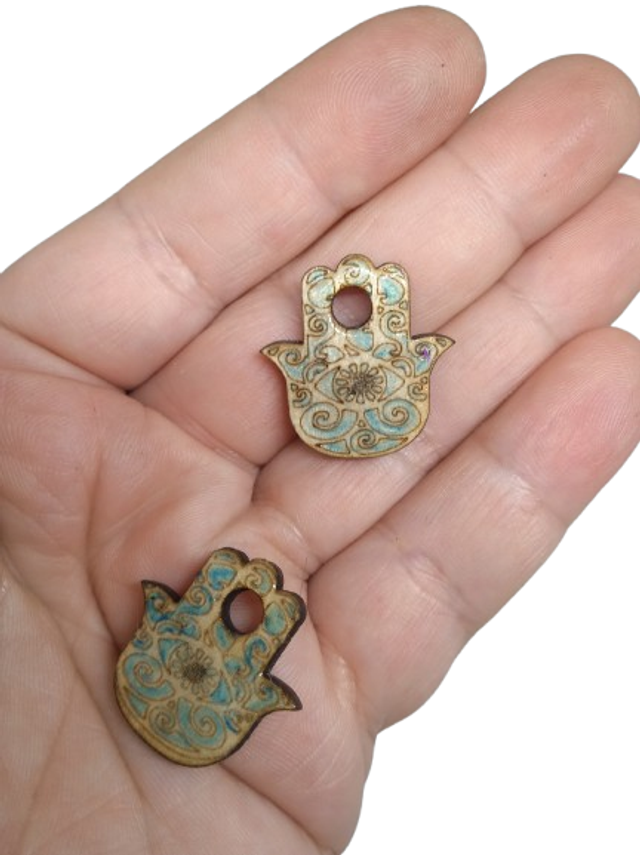 🌀 Pampille Main de Fatma Bleu Azur – Édition Artisanale Bois &amp; Résine