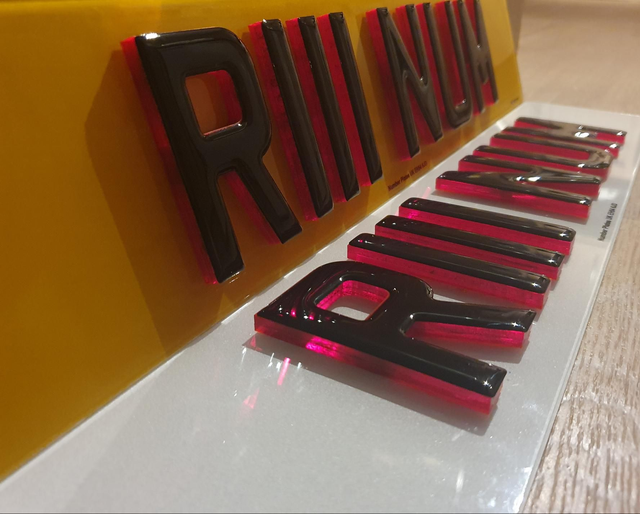 6mm Neon Red 4D with Black Gel