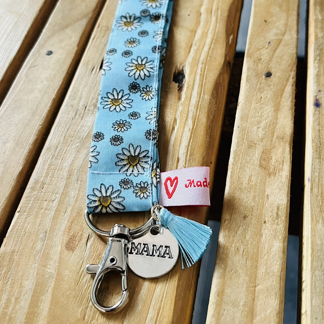 Porte clé avec breloques 