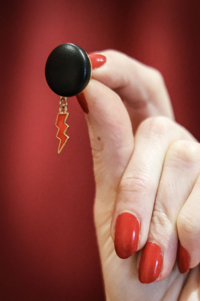 Mini Sidonie cuir breloque éclair rouge