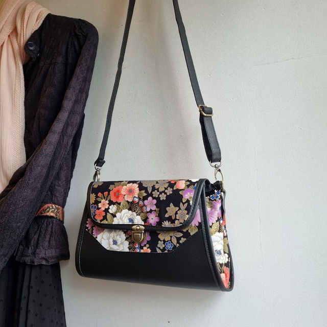 Sac cartable fermeture zippée "Kanako" simili cuir noir