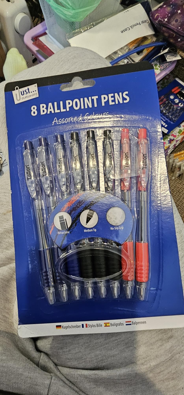  Ball point pens Pack of 8