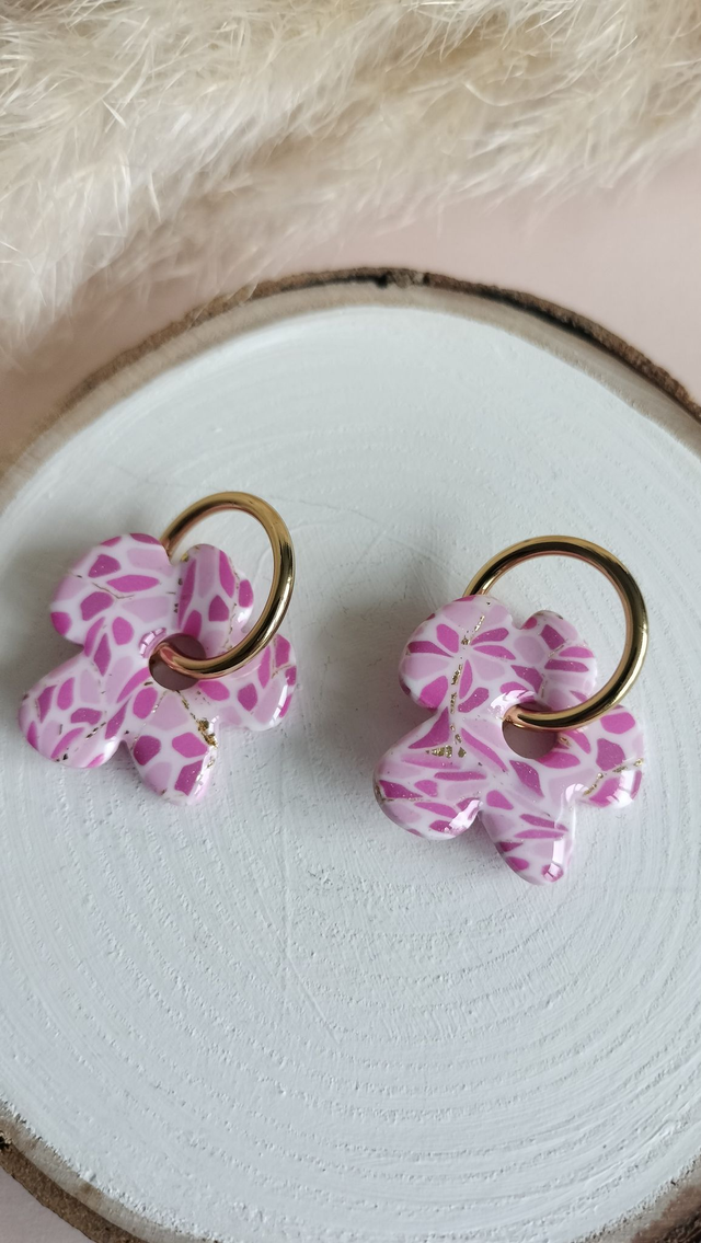 Les créoles "fleur" terrazzo rose