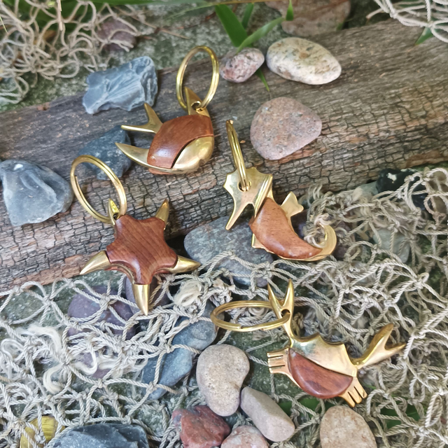 Schlüsselanhänger Holz/Messing von Sea Club