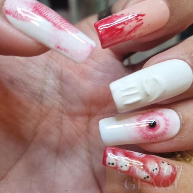 Blood Halloween 2025 little Carré M créer sur commande délai de 7jours ouvrable 