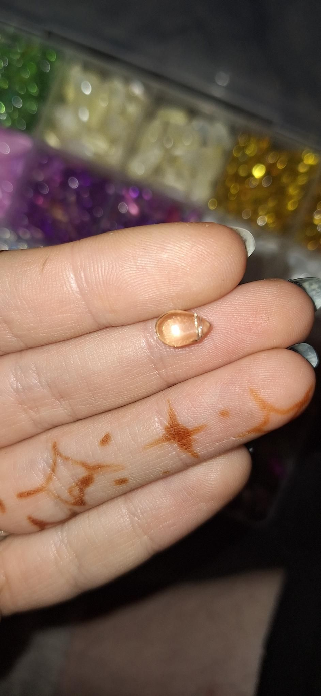 Glass gems small light yellow Translucent 