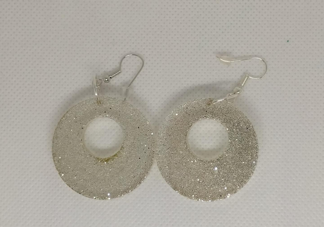 Boucles d'oreilles paillettes argentées 
