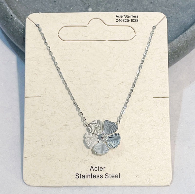 Collier fleur  maguerite