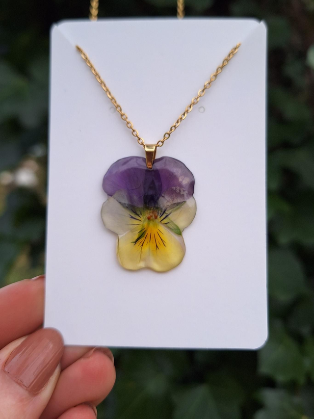 Collier petite Pensée • Viola cornuta • doré