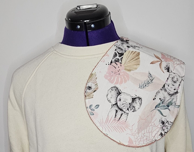 BAVOIR D’EPAULE ÉLÉPHANT 