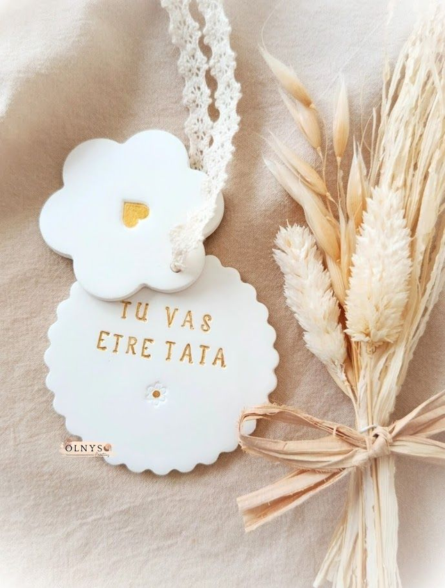 Médaillon en argile personnalisable / Annonce Tata ~ Tatie