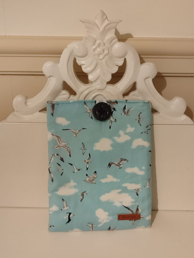 Travel Book Cover 'seagulls'