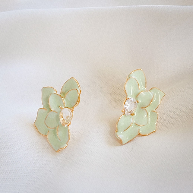 Brinco Flor Verde Resinado - Ouro