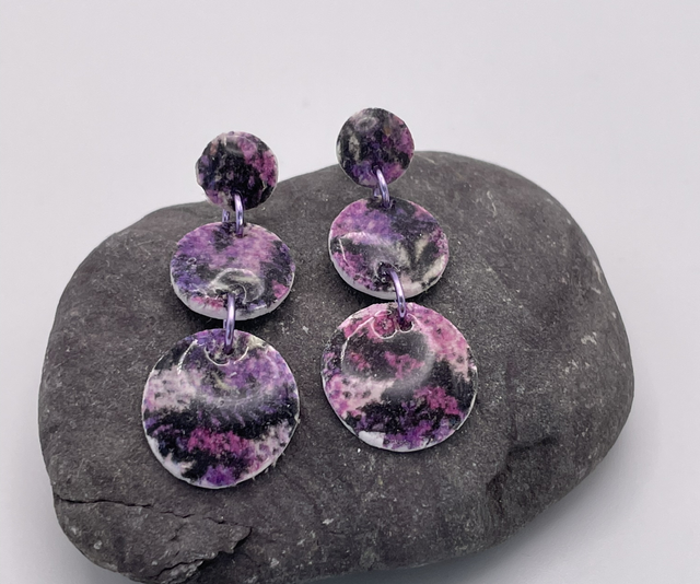 Vintage purple triple drops 