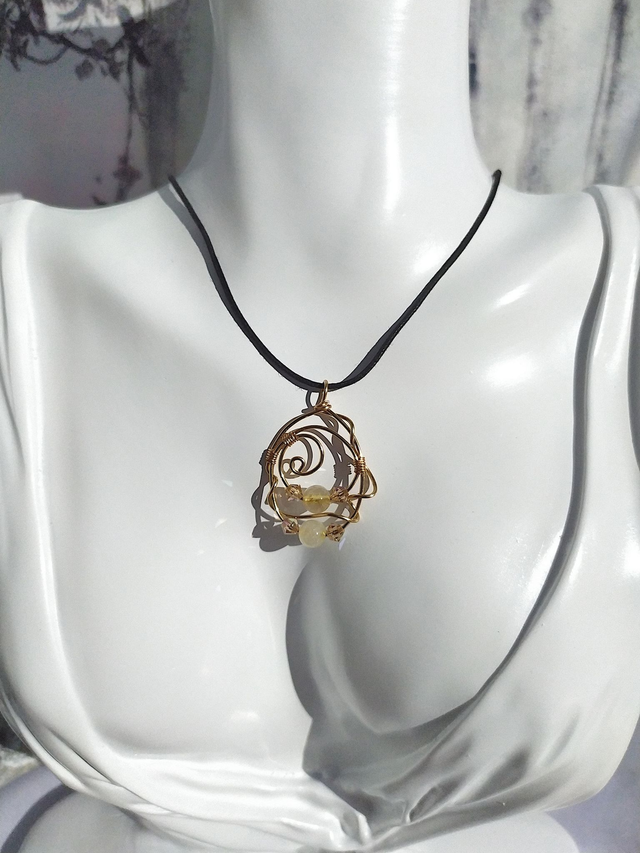 Pendentif 'cercle d'or'