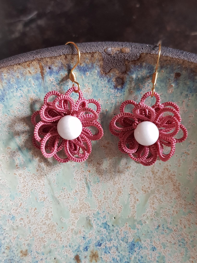 Boucles d'oreille en dentelle Pénelope - avec perle