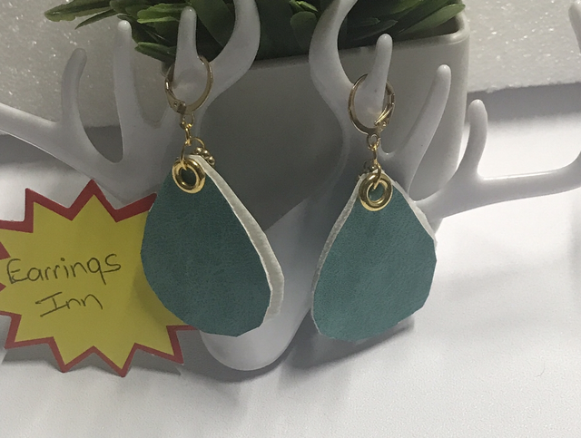 Green Suede Dangling Earrings - SUE02