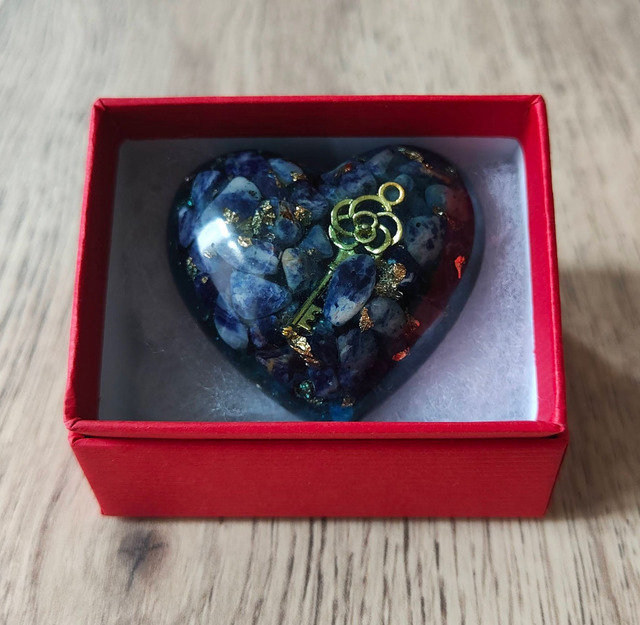 Orgonite cœur sodalite 4 cm