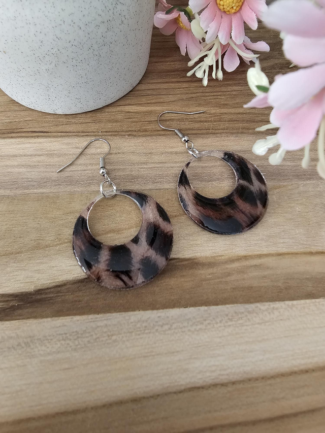 🐆 Boucle d’Oreille "Instinct Sauvage" – L’audace du style félin 🐆