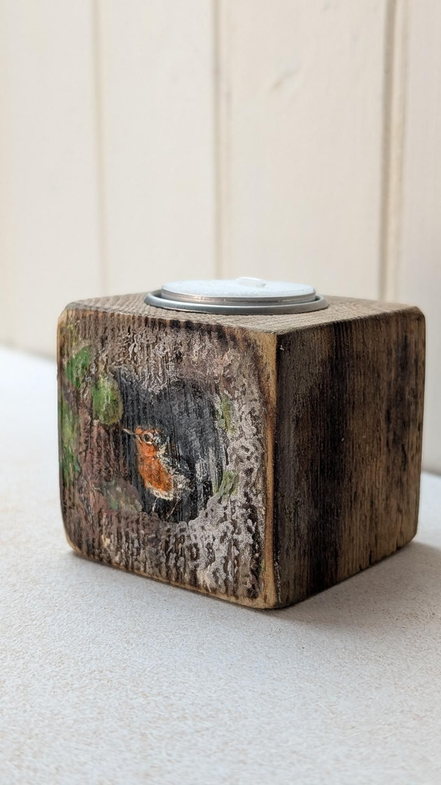 Robin in the heart of the tree - Tealight Holder