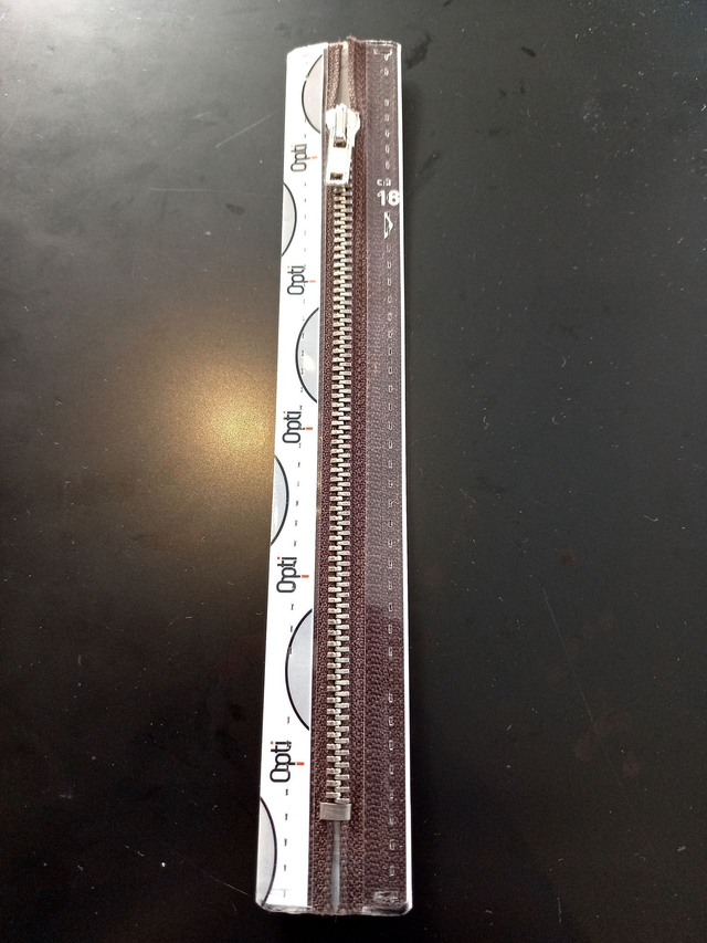 M40 / kleur 881 Opti Rits metaal (zilver) 