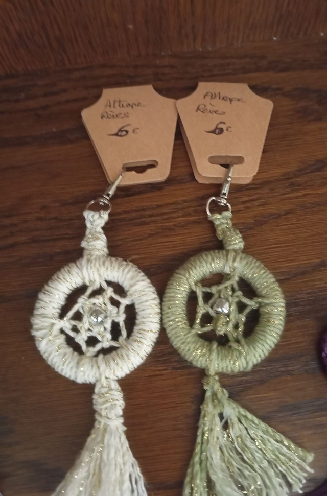 porte clés attrapes rêves en macramés