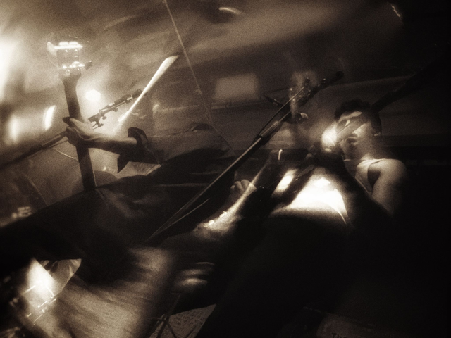 Crack Cloud live at Lost Horizons