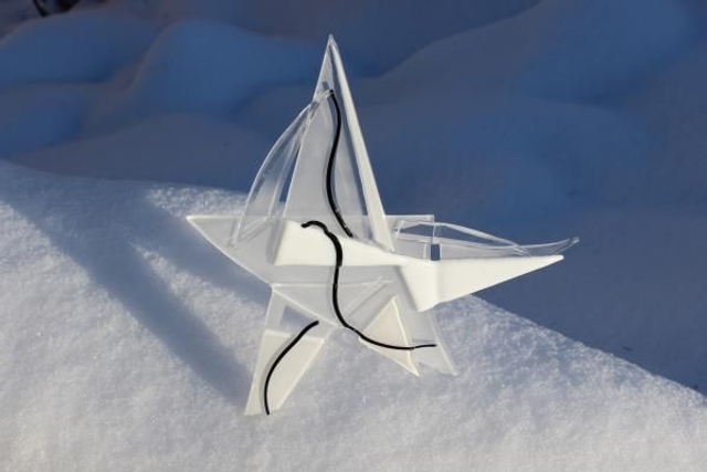 o11 Glas-Stern . weiße/schwarze Akzente  o/27cm