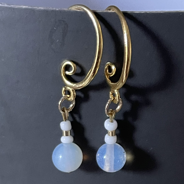 BO31 - Boucles d’oreilles perle verre opale