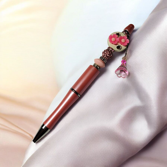 Stylo perles rose