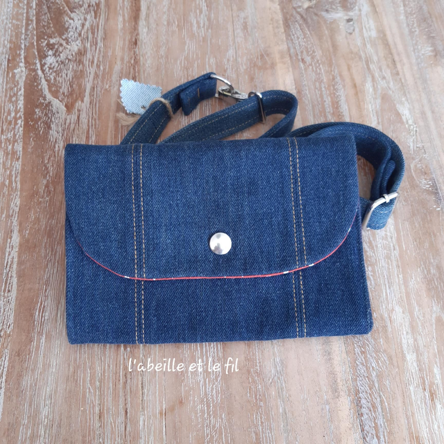 Sac Ceinture en Jean Upcyclé - Coeurs