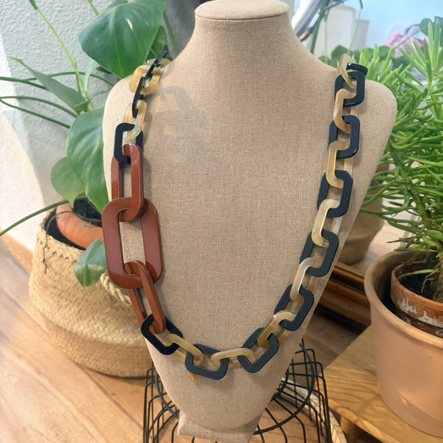 Collar Cadena resina 
