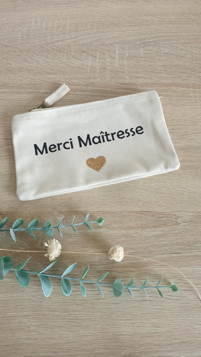 Trousse écru Merci Maîtresse