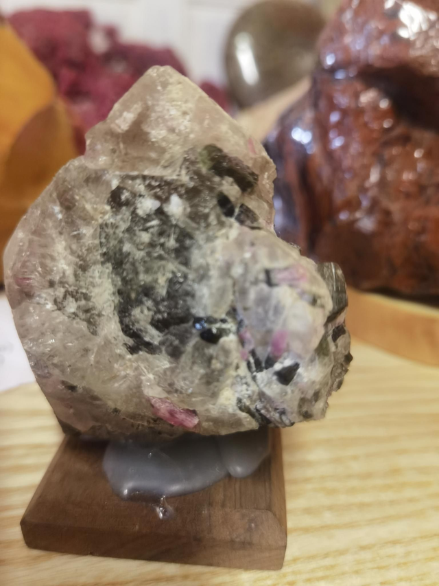 Tourmaline rose et verte.