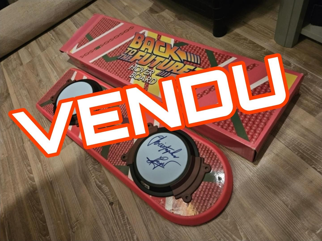 Hoverboard BTTF II signé Christopher Lloyd- authentifié 