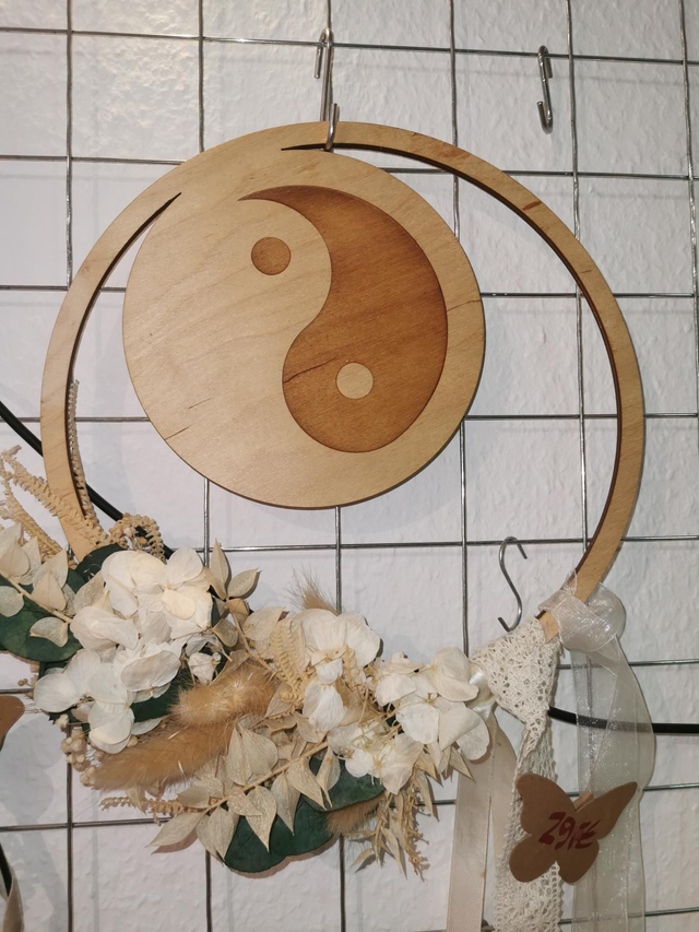 Yin & Yang Kranz Creme