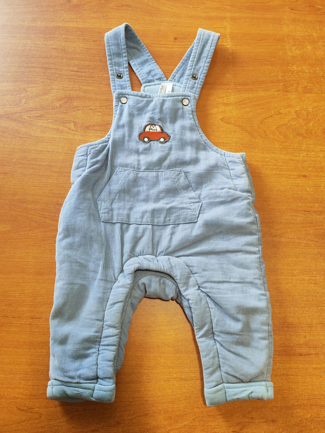 Salopette bleu en 3 mois