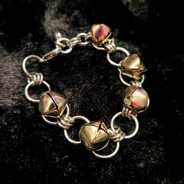 [OOAK] Stainless Steel Small Bell Bracelet