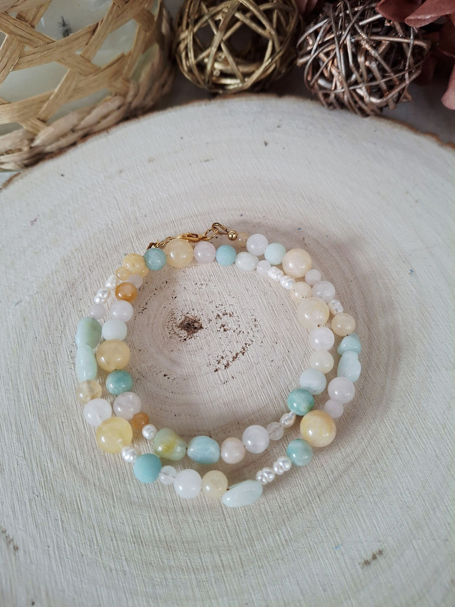 Collier Soleil vert (finition dorée)