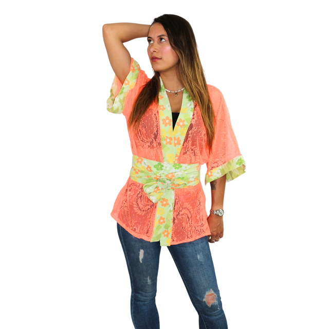 Kimono en Dentelle Orange Fluo Fait Main - Pièce Unique, Motifs Fleuris Vintage