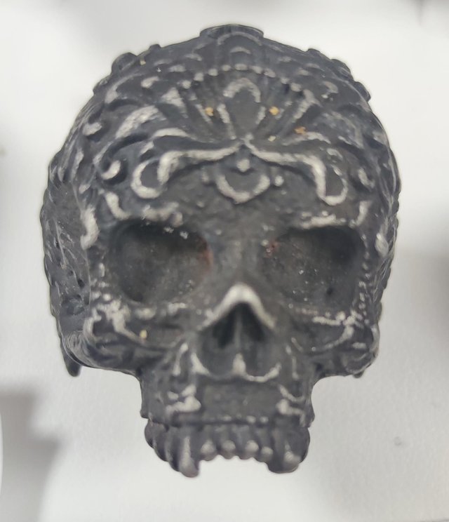 Chevalière Crâne baroque 